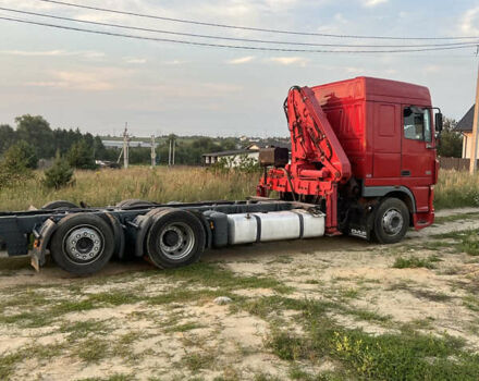 Красный Даф XF 95, объемом двигателя 12.58 л и пробегом 1000 тыс. км за 32000 $, фото 2 на Automoto.ua