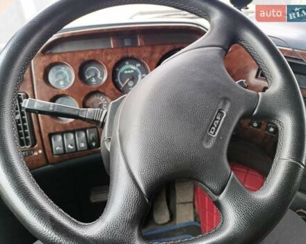 Красный Даф XF 95, объемом двигателя 0 л и пробегом 885 тыс. км за 25000 $, фото 1 на Automoto.ua