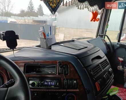 Красный Даф XF 95, объемом двигателя 0 л и пробегом 885 тыс. км за 25000 $, фото 4 на Automoto.ua