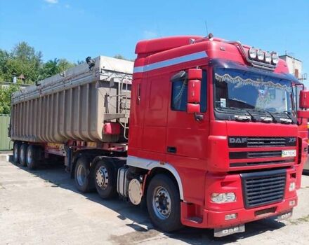 Красный Даф XF 95, объемом двигателя 12.58 л и пробегом 953 тыс. км за 27000 $, фото 1 на Automoto.ua