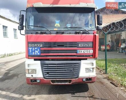 Красный Даф XF 95, объемом двигателя 12.58 л и пробегом 650 тыс. км за 8000 $, фото 5 на Automoto.ua