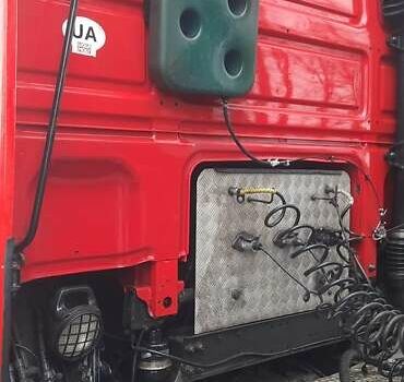 Красный Даф XF 95, объемом двигателя 12.58 л и пробегом 1000 тыс. км за 5500 $, фото 9 на Automoto.ua