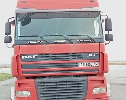 Красный Даф XF 95, объемом двигателя 12.58 л и пробегом 2 тыс. км за 10000 $, фото 5 на Automoto.ua