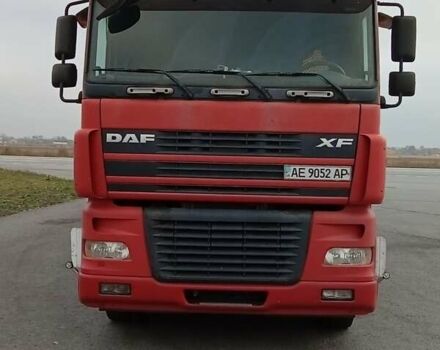 Красный Даф XF 95, объемом двигателя 12.58 л и пробегом 2 тыс. км за 10000 $, фото 3 на Automoto.ua