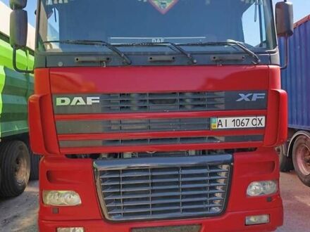 Даф XF 95 2004 в Белой Церкве на Automoto.ua Красный Даф XF 95, объемом двигателя 12.58 л и пробегом 1000 тыс. км за 15000 $, фото 1 на Automoto.ua