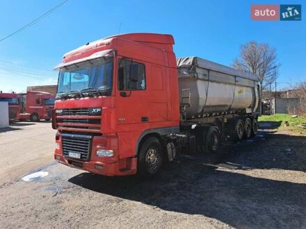 Даф XF 95 2005 у Умани на Automoto.ua Червоний Даф XF 95, об'ємом двигуна 12.58 л та пробігом 1 тис. км за 9000 $, фото 1 на Automoto.ua