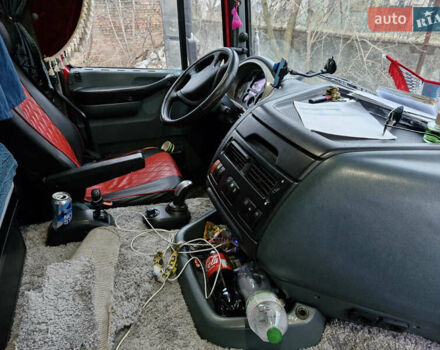 Даф XF 95, объемом двигателя 12.5 л и пробегом 730 тыс. км за 27500 $, фото 2 на Automoto.ua