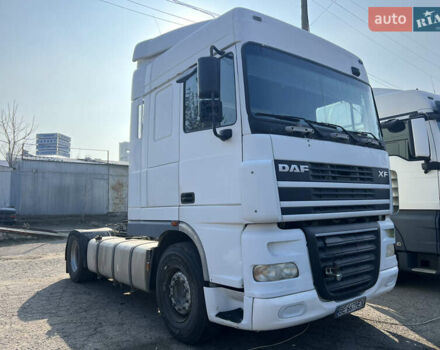 Даф XF 95, объемом двигателя 12.58 л и пробегом 100 тыс. км за 10000 $, фото 2 на Automoto.ua