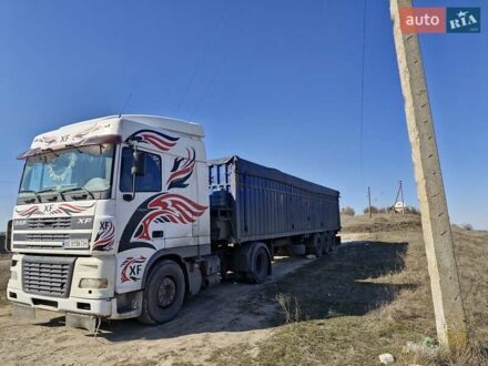 Даф XF 95 2004 в Николаеве на Automoto.ua Даф XF 95, объемом двигателя 12.6 л и пробегом 1000 тыс. км за 8500 $, фото 1 на Automoto.ua