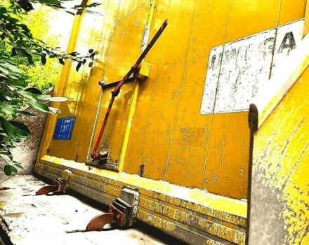 Желтый Даф XF 95, объемом двигателя 12.85 л и пробегом 1 тыс. км за 35000 $, фото 2 на Automoto.ua