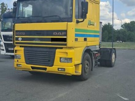 Даф XF 95 2000 у Дніпро (Дніпропетровську) на Automoto.ua Жовтий Даф XF 95, об'ємом двигуна 0 л та пробігом 1000 тис. км за 5000 $, фото 1 на Automoto.ua