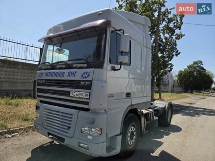Даф XF 95 2006 в Днепре (Днепропетровске) на Automoto.ua Серый Даф XF 95, объемом двигателя 12.6 л и пробегом 674 тыс. км за 11000 $, фото 1 на Automoto.ua