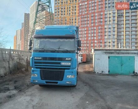 Синий Даф XF 95, объемом двигателя 12.58 л и пробегом 150 тыс. км за 13200 $, фото 1 на Automoto.ua
