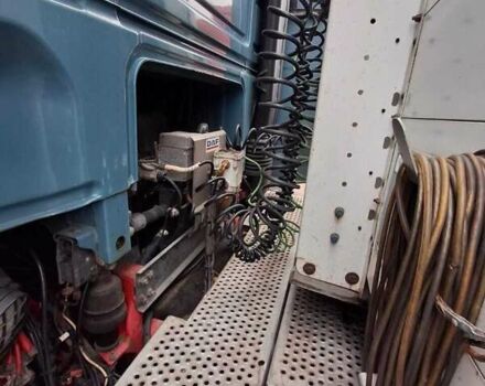 Синий Даф XF 95, объемом двигателя 12.58 л и пробегом 680 тыс. км за 14700 $, фото 13 на Automoto.ua