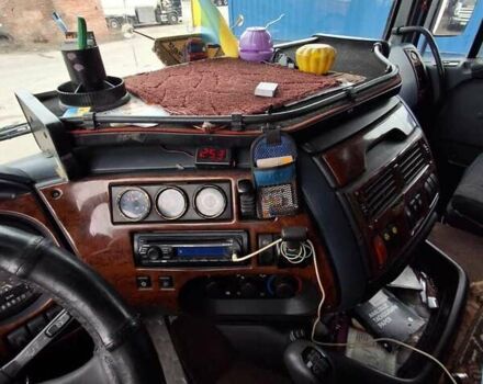 Синий Даф XF 95, объемом двигателя 12.58 л и пробегом 680 тыс. км за 14700 $, фото 5 на Automoto.ua