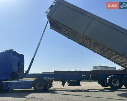 Синий Даф XF 95, объемом двигателя 12.58 л и пробегом 180 тыс. км за 12000 $, фото 9 на Automoto.ua