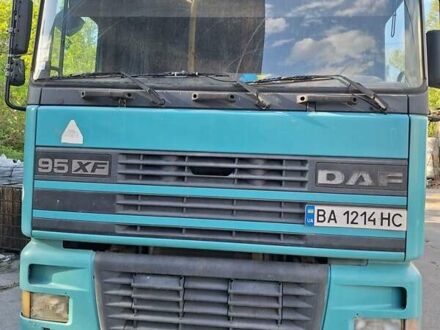 Даф XF 95 1999 у Кропивницькому (Кіровограді) на Automoto.ua Зелений Даф XF 95, об'ємом двигуна 0 л та пробігом 300 тис. км за 11000 $, фото 1 на Automoto.ua