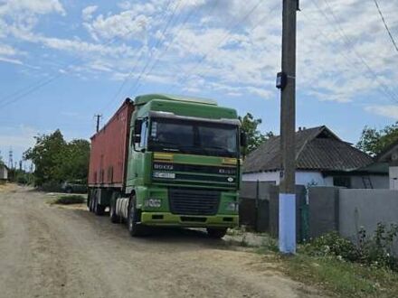 Даф XF 95 2001 в Новой Одессе на Automoto.ua Зеленый Даф XF 95, объемом двигателя 12.58 л и пробегом 500 тыс. км за 12500 $, фото 1 на Automoto.ua
