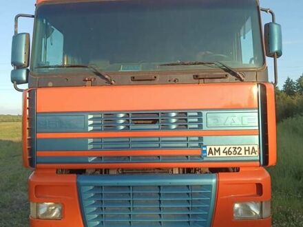 Даф XF 95 2001 у Житомирі на Automoto.ua Помаранчевий Даф XF 95, об'ємом двигуна 12.6 л та пробігом 6 тис. км за 6400 $, фото 1 на Automoto.ua