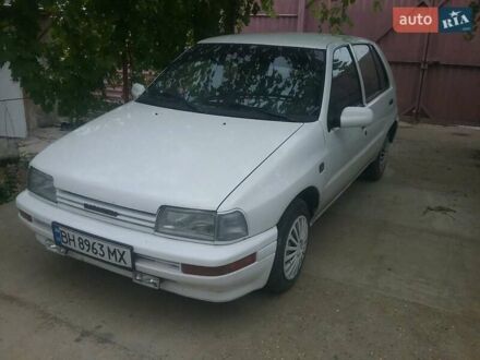 Дайхатсу Шарада 1992 в Одессе на Automoto.ua Белый Дайхатсу Шарада, объемом двигателя 1 л и пробегом 111 тыс. км за 2200 $, фото 1 на Automoto.ua