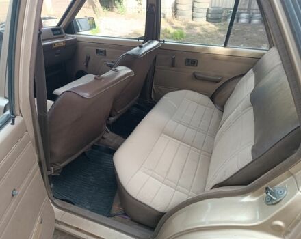 Дайхатсу Шарада 1985 в Кривом Роге на Automoto.ua Бежевый Дайхатсу Шарада, объемом двигателя 1 л и пробегом 191 тыс. км за 750 $, фото 4 на Automoto.ua