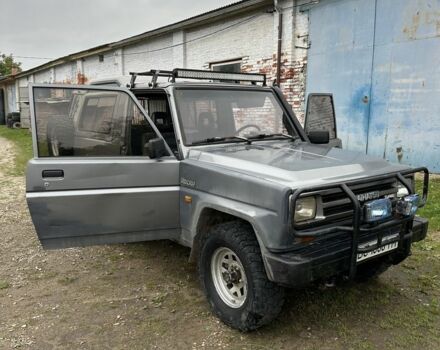 Серый Дайхатсу Роки, объемом двигателя 2.8 л и пробегом 300 тыс. км за 5500 $, фото 2 на Automoto.ua