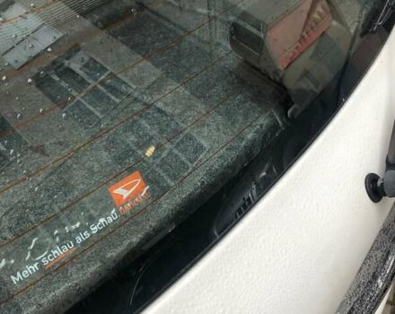 Білий Дайхатсу Sirion, об'ємом двигуна 1 л та пробігом 166 тис. км за 3300 $, фото 5 на Automoto.ua