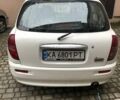 Білий Дайхатсу Sirion, об'ємом двигуна 1 л та пробігом 166 тис. км за 3300 $, фото 1 на Automoto.ua