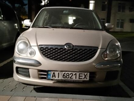 Дайхатсу Сирион 2003 в Буче на Automoto.ua Бежевый Дайхатсу Сирион, объемом двигателя 1 л и пробегом 250 тыс. км за 1640 $, фото 1 на Automoto.ua