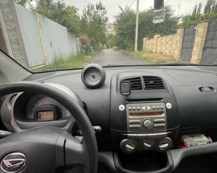 Черный Дайхатсу Сирион, объемом двигателя 1.3 л и пробегом 134 тыс. км за 4500 $, фото 6 на Automoto.ua