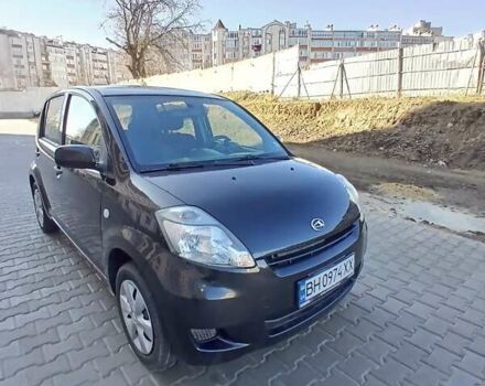 Черный Дайхатсу Сирион, объемом двигателя 1 л и пробегом 170 тыс. км за 4200 $, фото 1 на Automoto.ua