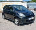 Чорний Дайхатсу Sirion, об'ємом двигуна 1.3 л та пробігом 170 тис. км за 4400 $, фото 1 на Automoto.ua