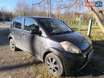 Чорний Дайхатсу Sirion, об'ємом двигуна 1.5 л та пробігом 278 тис. км за 4200 $, фото 1 на Automoto.ua