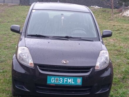 Дайхатсу Sirion 2010 у Тернополі на Automoto.ua Чорний Дайхатсу Sirion, об'ємом двигуна 1 л та пробігом 166 тис. км за 4200 $, фото 1 на Automoto.ua