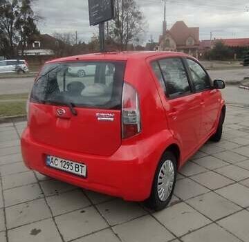 Червоний Дайхатсу Sirion, об'ємом двигуна 1 л та пробігом 159 тис. км за 3899 $, фото 3 на Automoto.ua