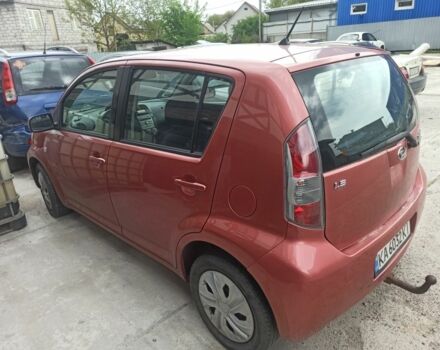 Червоний Дайхатсу Sirion, об'ємом двигуна 1.3 л та пробігом 221 тис. км за 3690 $, фото 2 на Automoto.ua