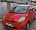 Червоний Дайхатсу Sirion, об'ємом двигуна 1 л та пробігом 184 тис. км за 2750 $, фото 1 на Automoto.ua