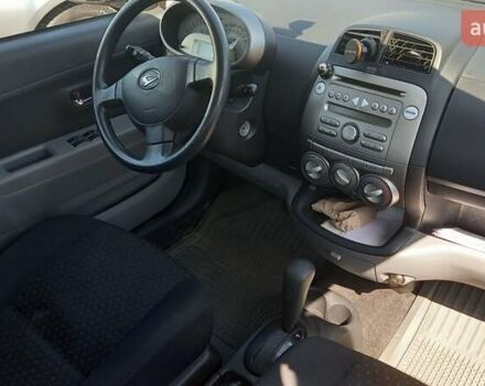 Красный Дайхатсу Сирион, объемом двигателя 1.3 л и пробегом 187 тыс. км за 5700 $, фото 12 на Automoto.ua