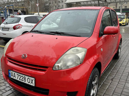 Червоний Дайхатсу Sirion, об'ємом двигуна 1.3 л та пробігом 280 тис. км за 5900 $, фото 1 на Automoto.ua