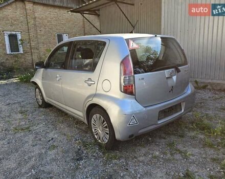 Сірий Дайхатсу Sirion, об'ємом двигуна 1.3 л та пробігом 180 тис. км за 1700 $, фото 6 на Automoto.ua
