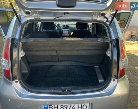 Серый Дайхатсу Сирион, объемом двигателя 1.3 л и пробегом 230 тыс. км за 5250 $, фото 18 на Automoto.ua