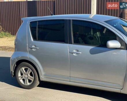 Серый Дайхатсу Сирион, объемом двигателя 1.3 л и пробегом 230 тыс. км за 5250 $, фото 11 на Automoto.ua