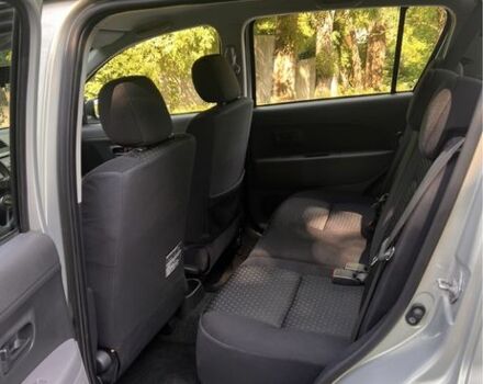 Серый Дайхатсу Сирион, объемом двигателя 1 л и пробегом 212 тыс. км за 4150 $, фото 4 на Automoto.ua