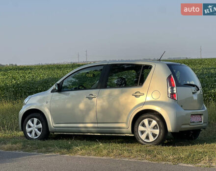 Сірий Дайхатсу Sirion, об'ємом двигуна 1 л та пробігом 212 тис. км за 4250 $, фото 5 на Automoto.ua