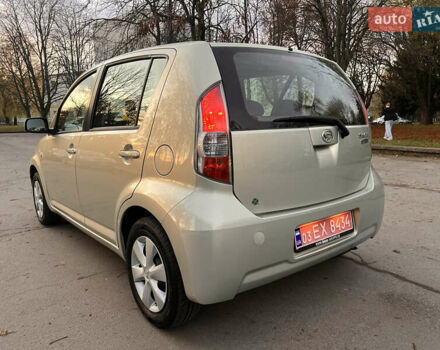 Серый Дайхатсу Сирион, объемом двигателя 1 л и пробегом 214 тыс. км за 4150 $, фото 5 на Automoto.ua