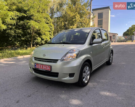 Серый Дайхатсу Сирион, объемом двигателя 1 л и пробегом 212 тыс. км за 4650 $, фото 3 на Automoto.ua