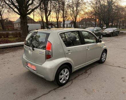 Серый Дайхатсу Сирион, объемом двигателя 1 л и пробегом 214 тыс. км за 4350 $, фото 2 на Automoto.ua