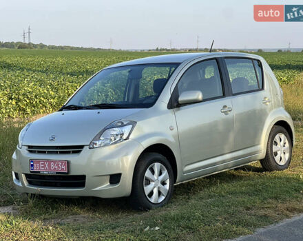 Сірий Дайхатсу Sirion, об'ємом двигуна 1 л та пробігом 212 тис. км за 4250 $, фото 6 на Automoto.ua
