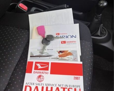 Серый Дайхатсу Сирион, объемом двигателя 1 л и пробегом 212 тыс. км за 4150 $, фото 7 на Automoto.ua