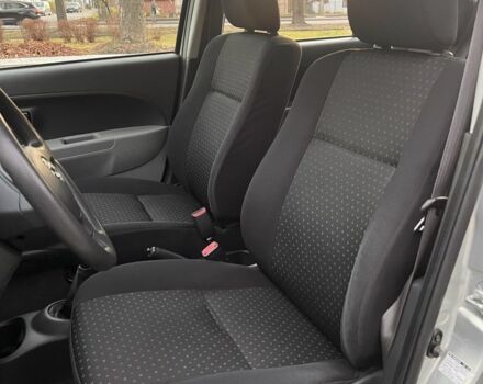 Серый Дайхатсу Сирион, объемом двигателя 1 л и пробегом 214 тыс. км за 4350 $, фото 4 на Automoto.ua